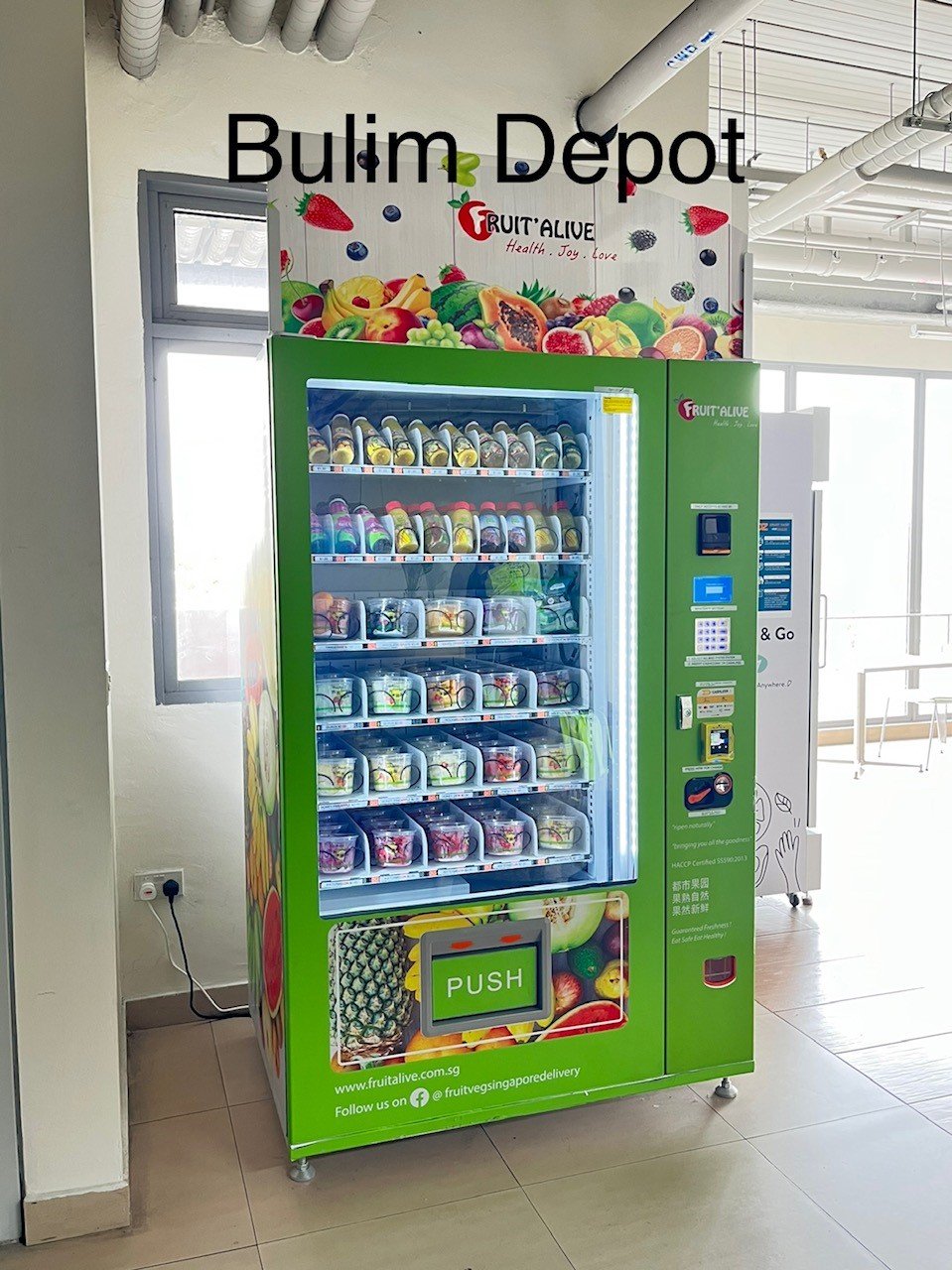 Fruit'Alive cut fruit vending machine at Bulim Depot